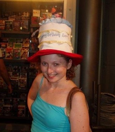 Lynn Mendelsohn - Vacation Planner with Platinum Mouse
